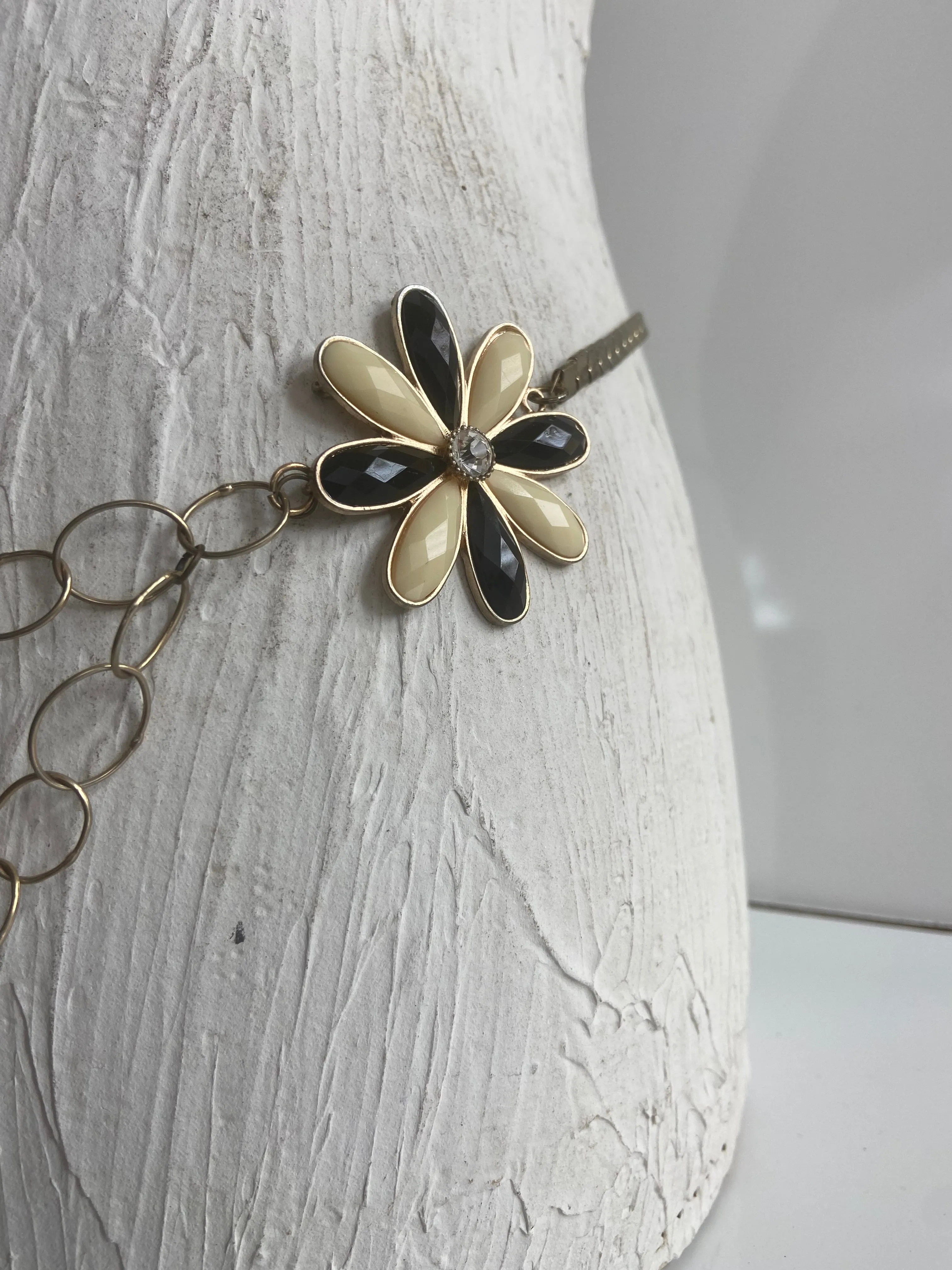 Flowers belt