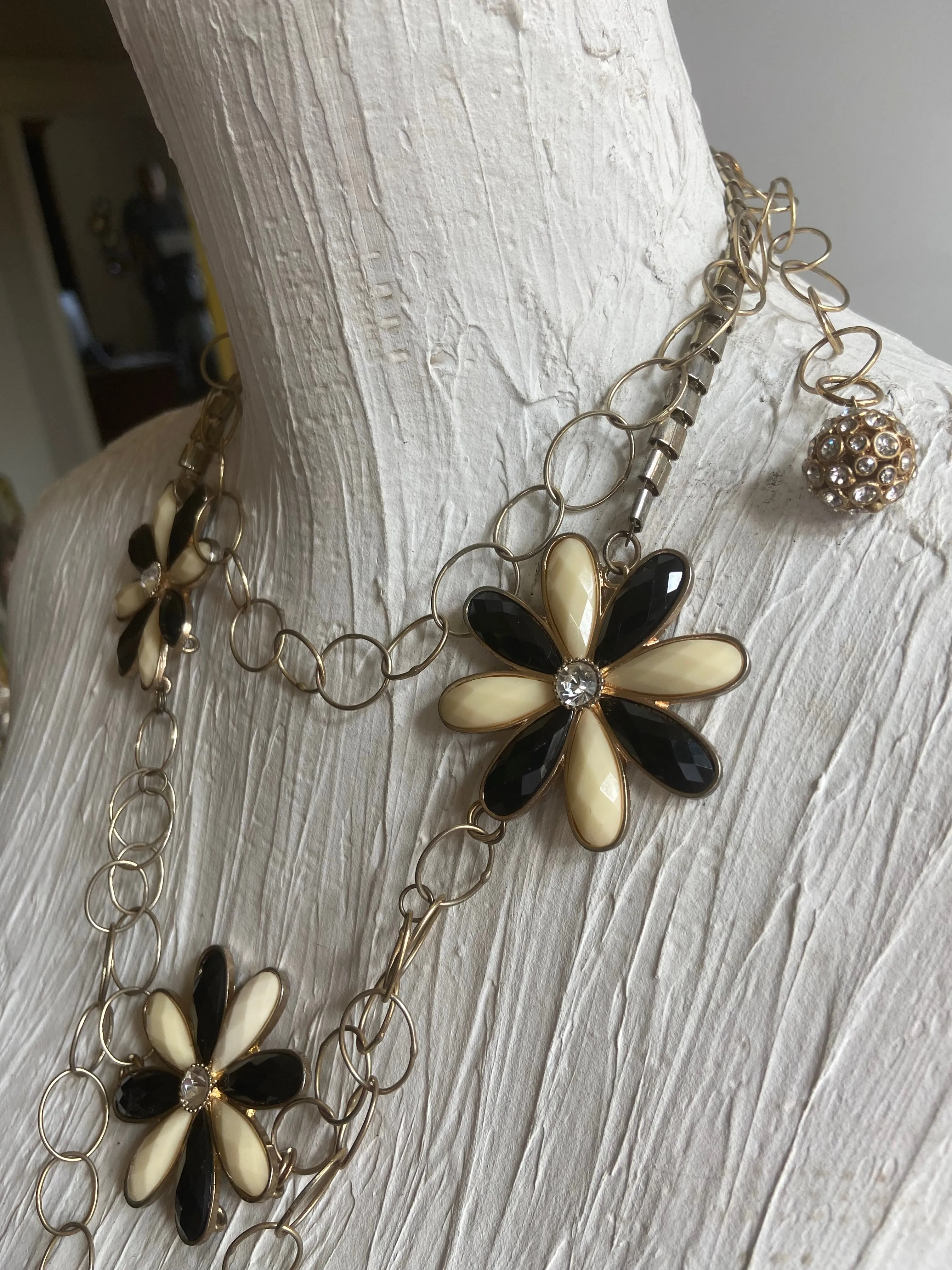 Flowers belt