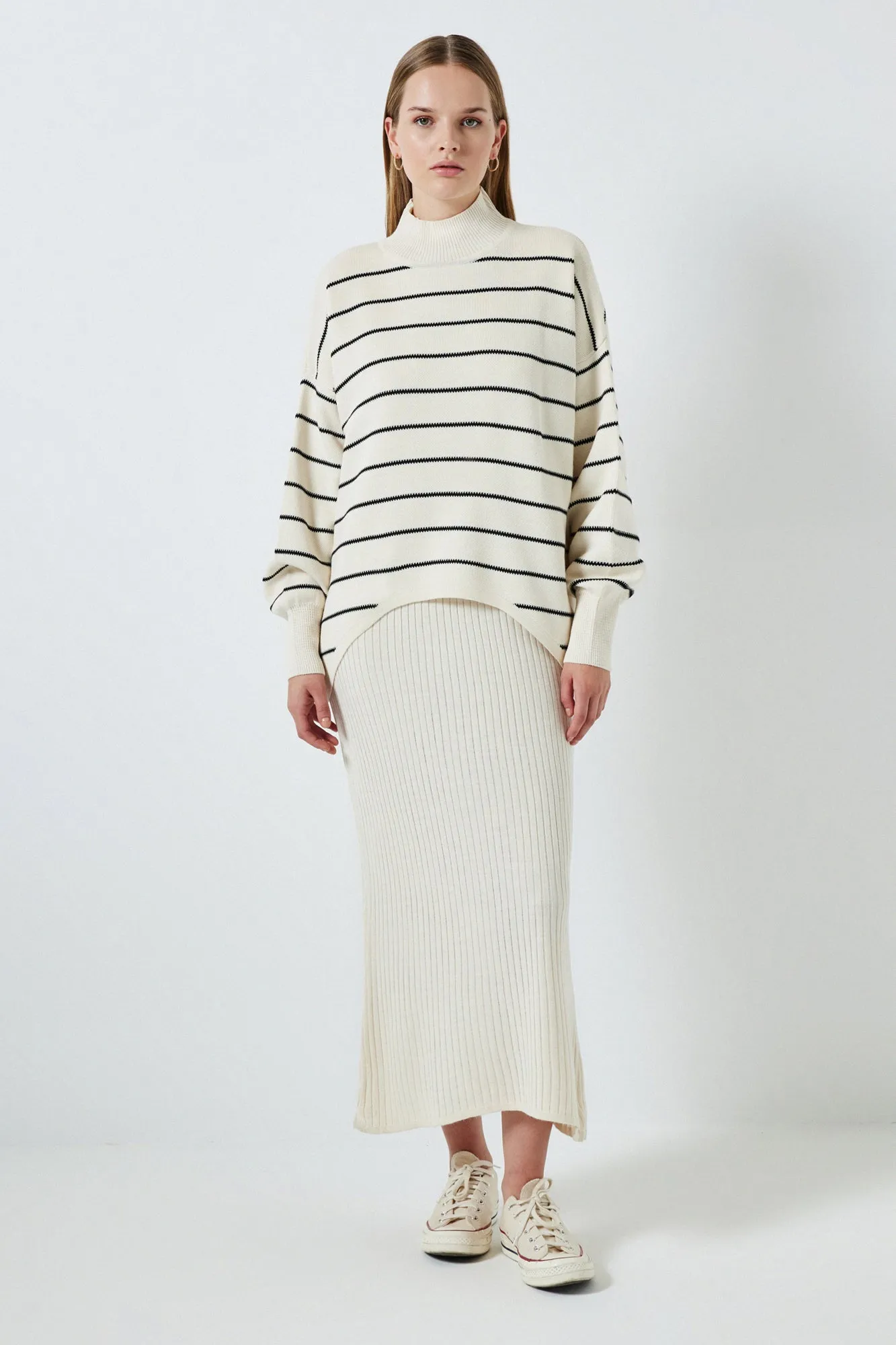 KNITWEAR SWEATER GIRET SUIT