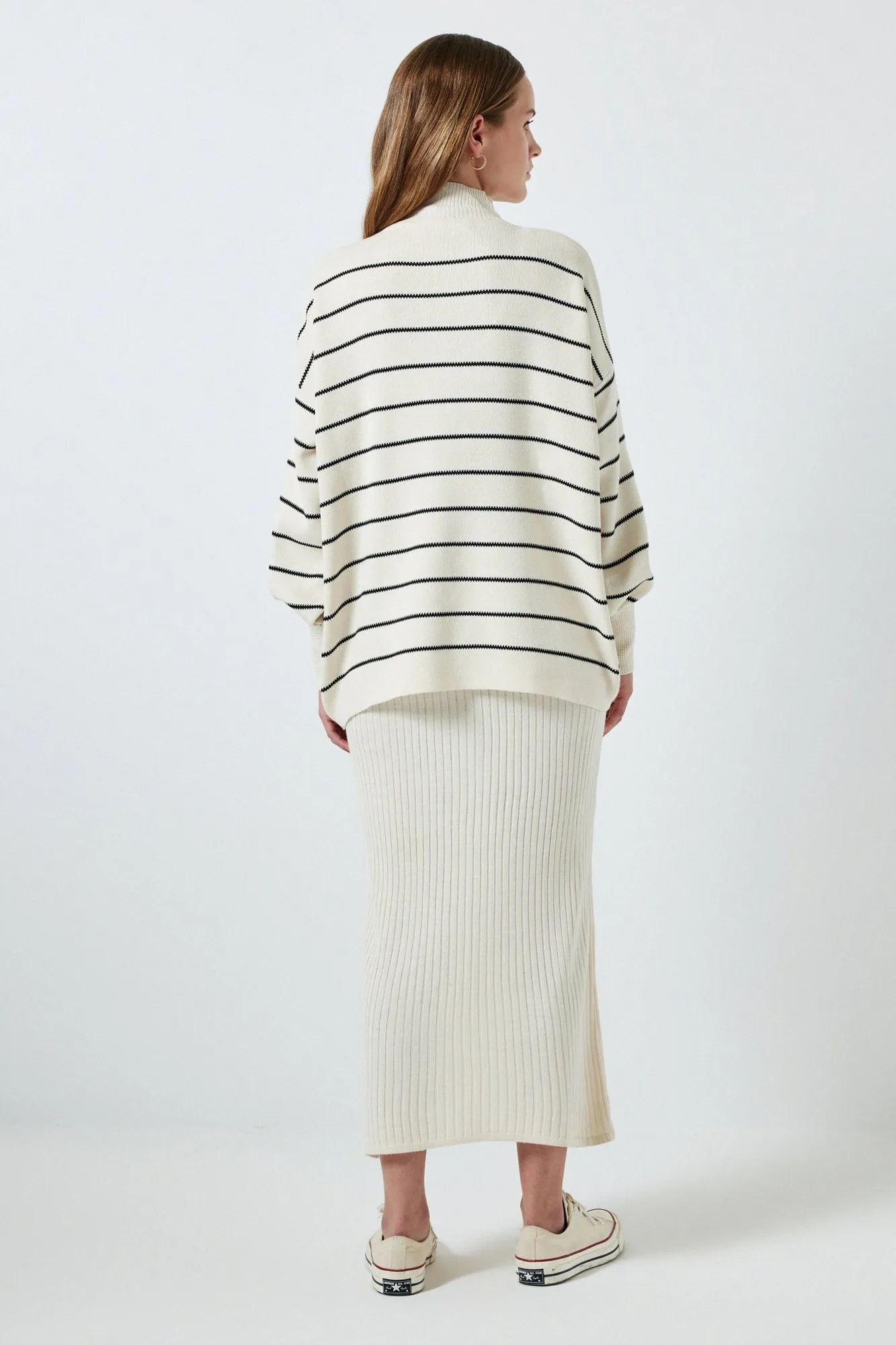 KNITWEAR SWEATER GIRET SUIT