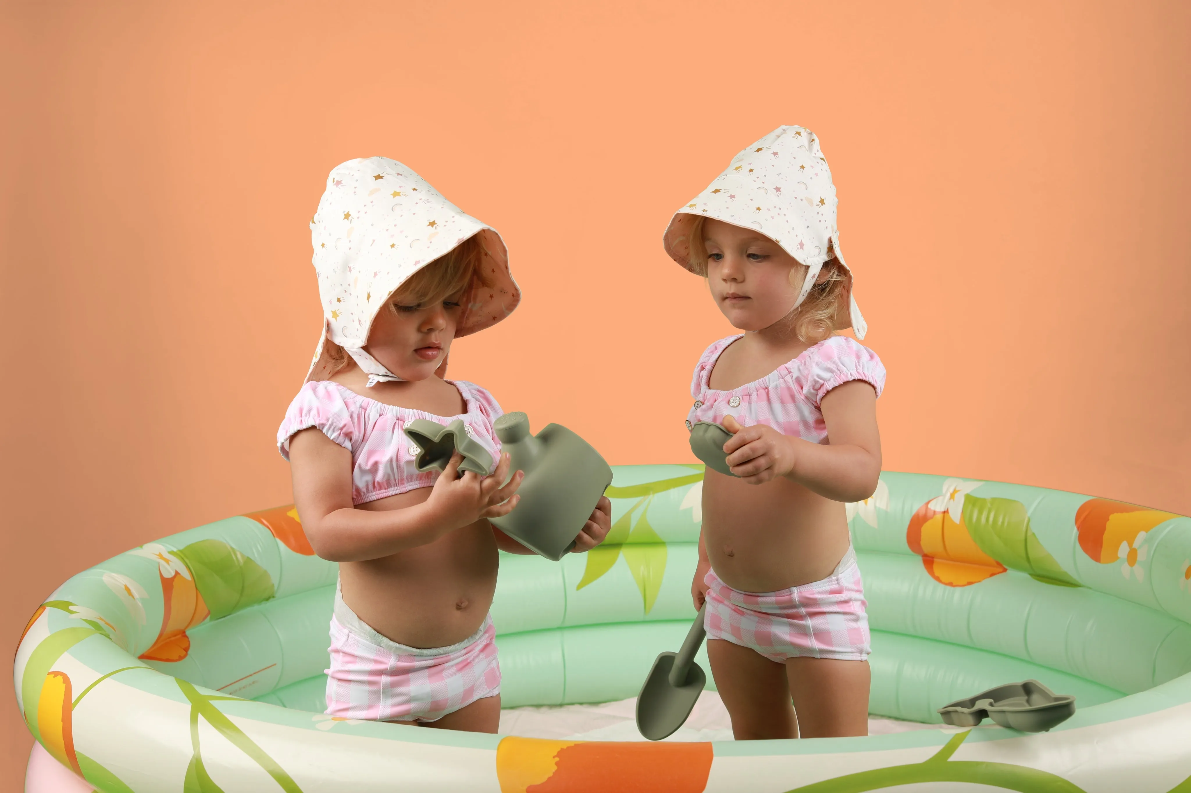 Rainbow Daydreams Bonnet