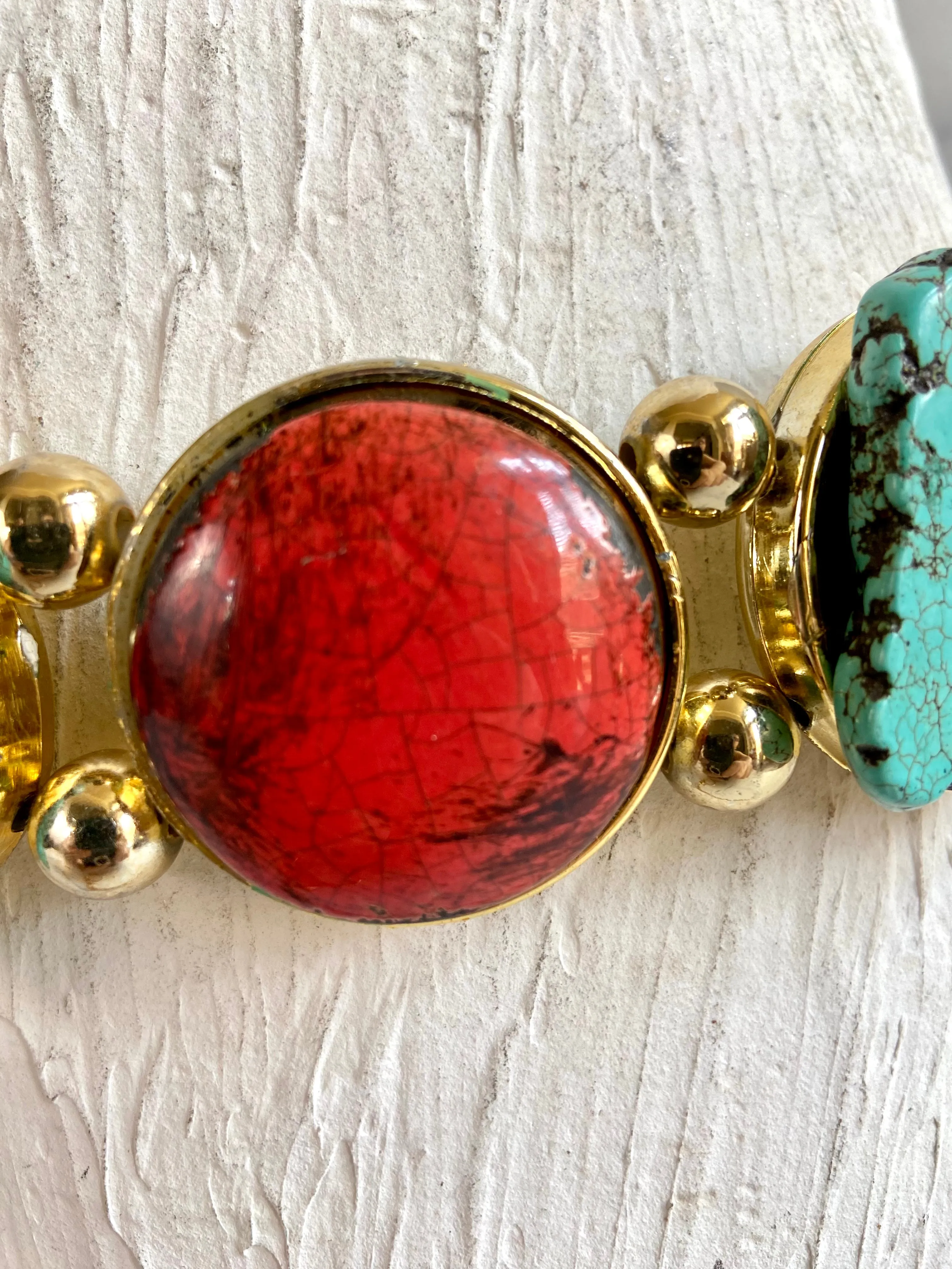 Stone chain belt