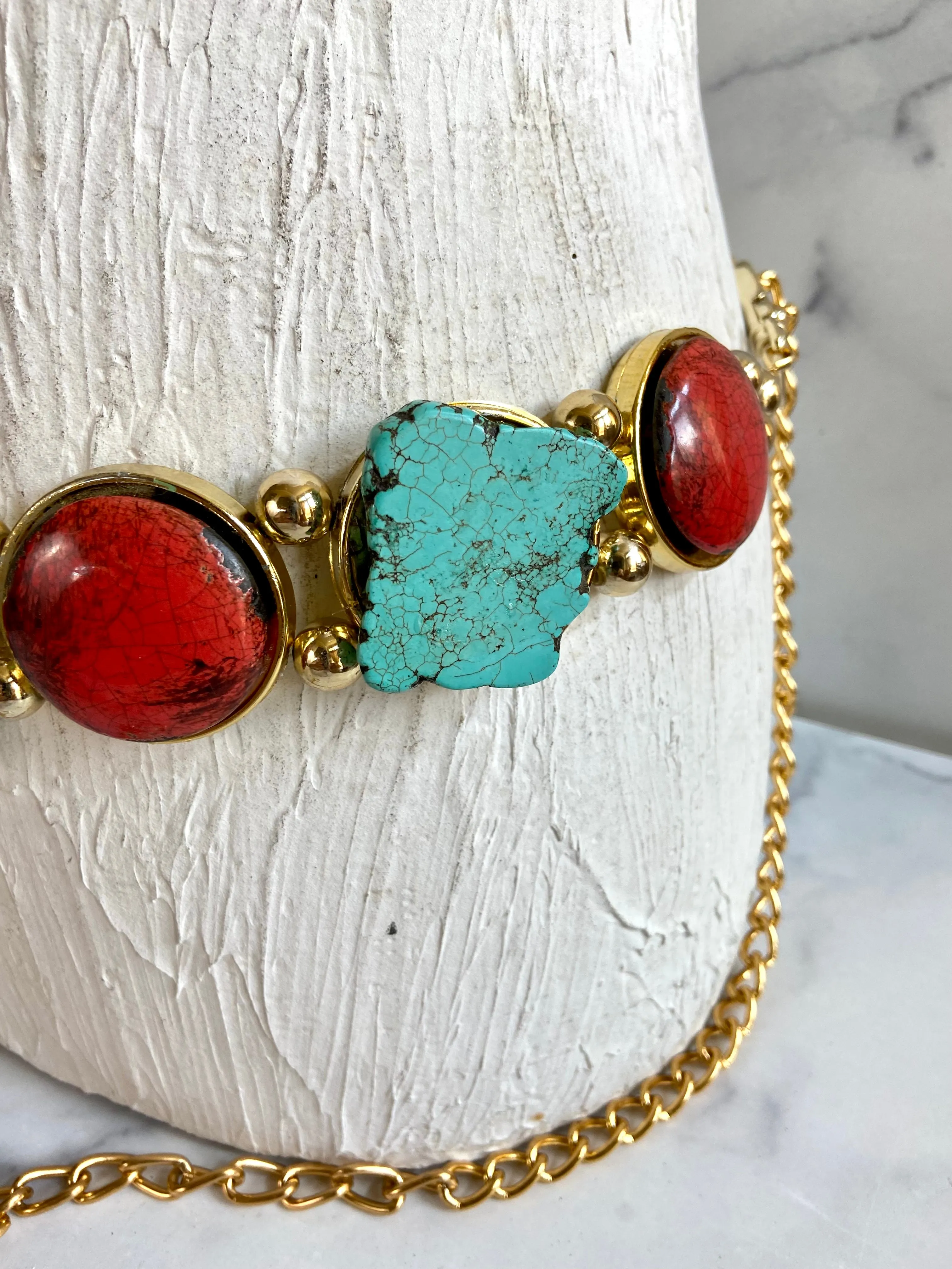 Stone chain belt