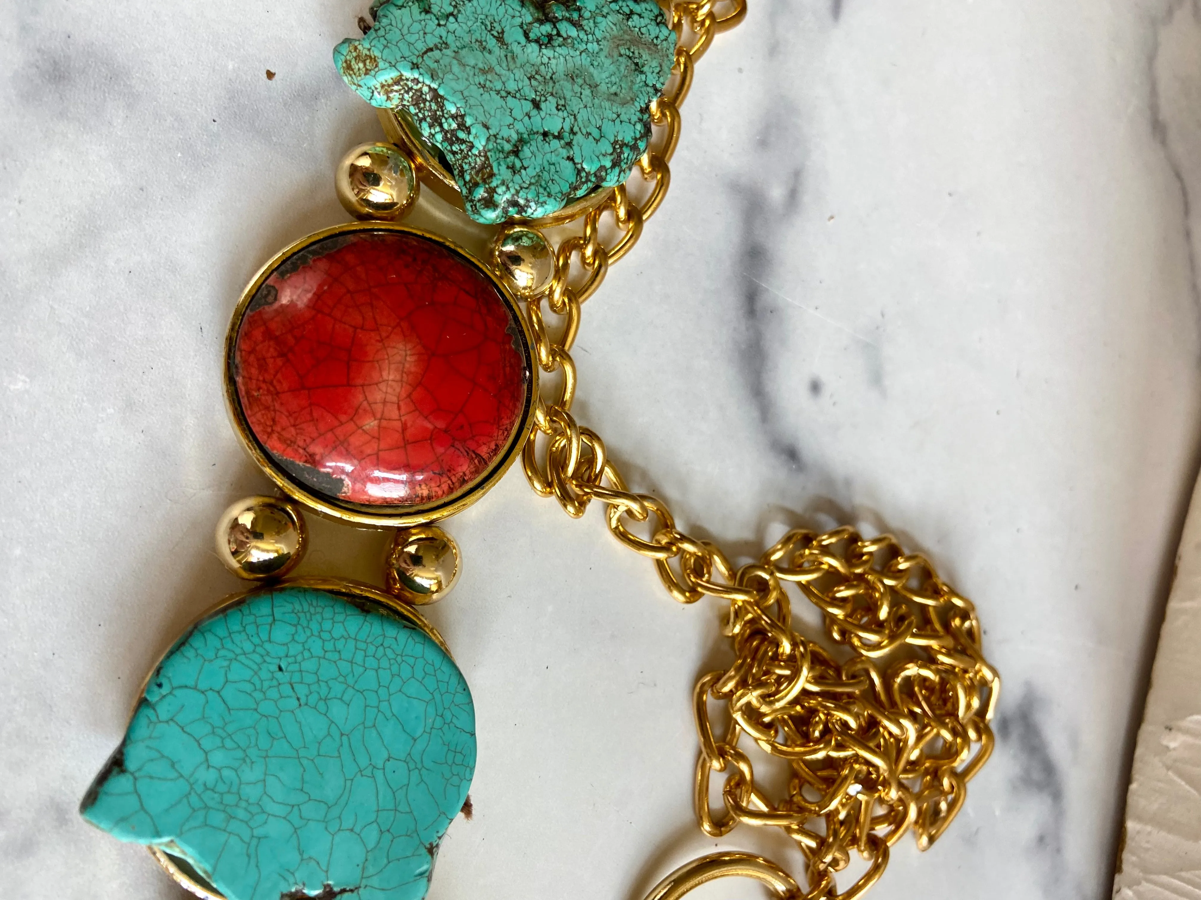 Stone chain belt