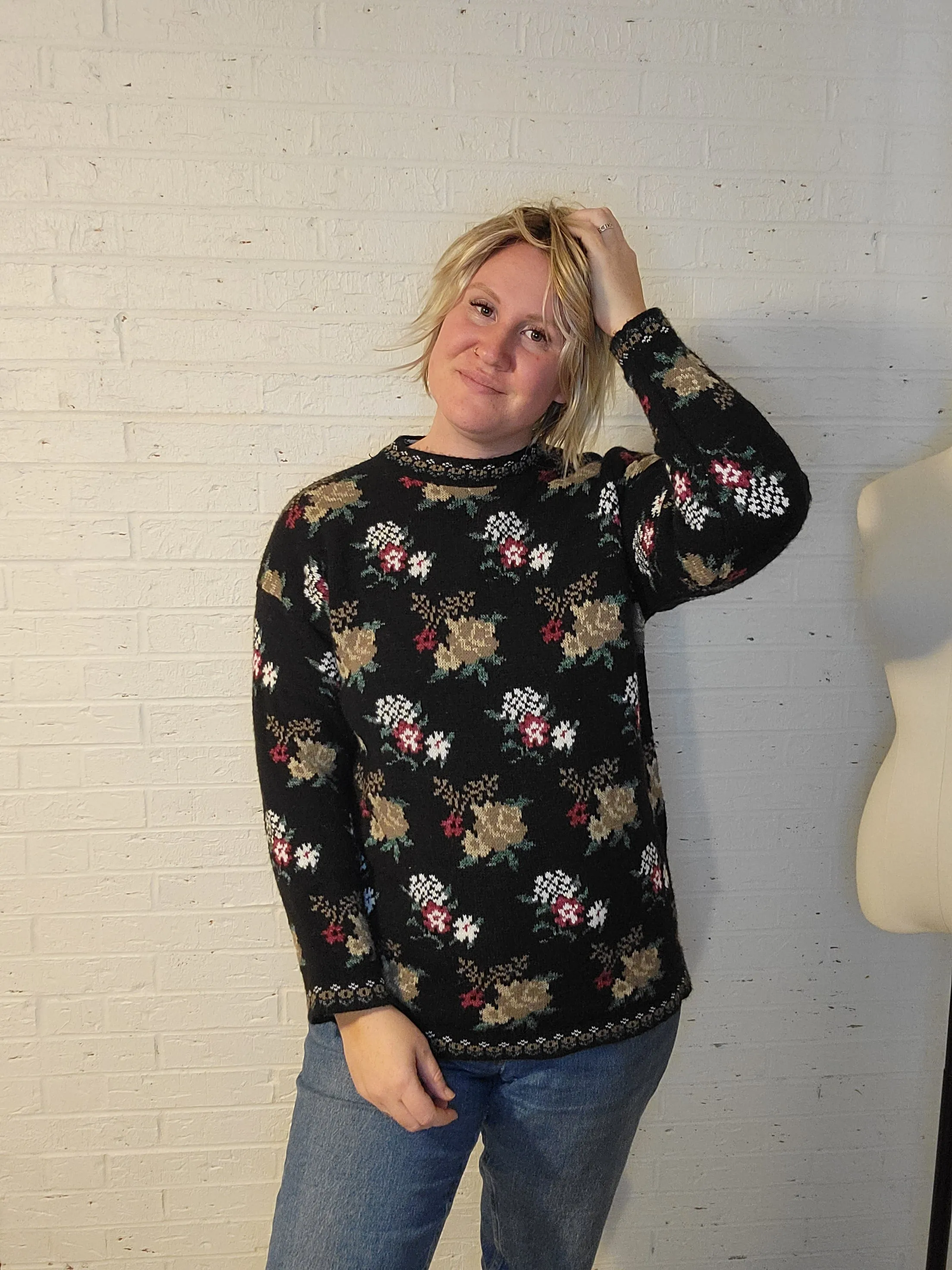 up to M - Black floral sweater
