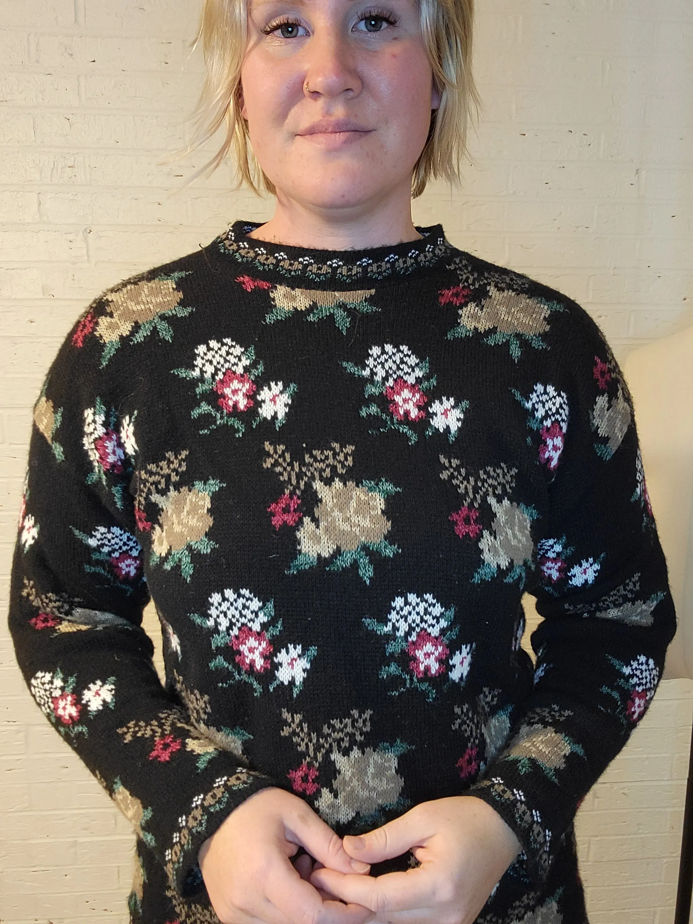 up to M - Black floral sweater